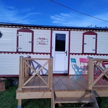 La Roulotte De Francine Pension Chazeuil Buitenkant foto